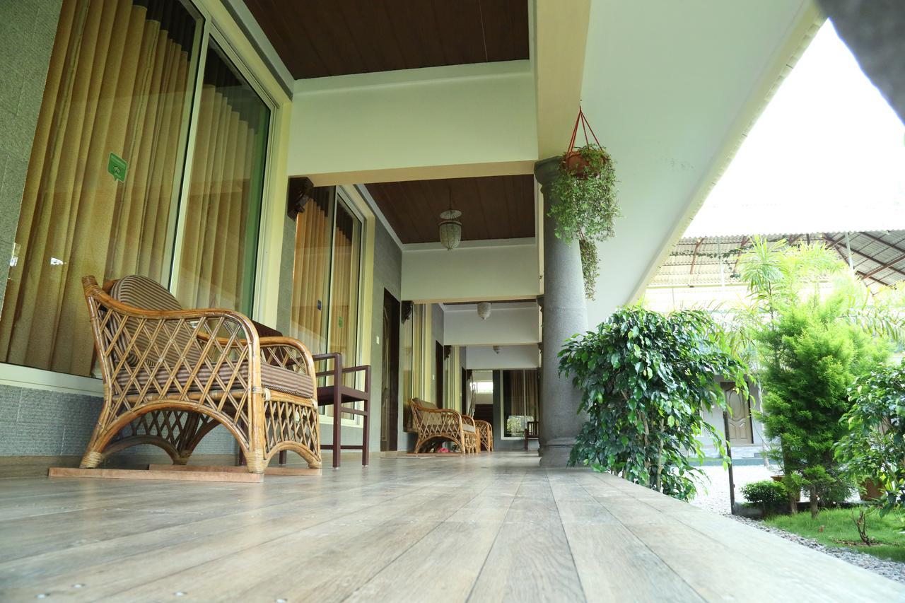 Tranquil Valley Resort Munnar Exterior photo